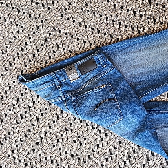 G RAW high waisted, tapered jeans NWT, Size 26 - Picture 2 of 3